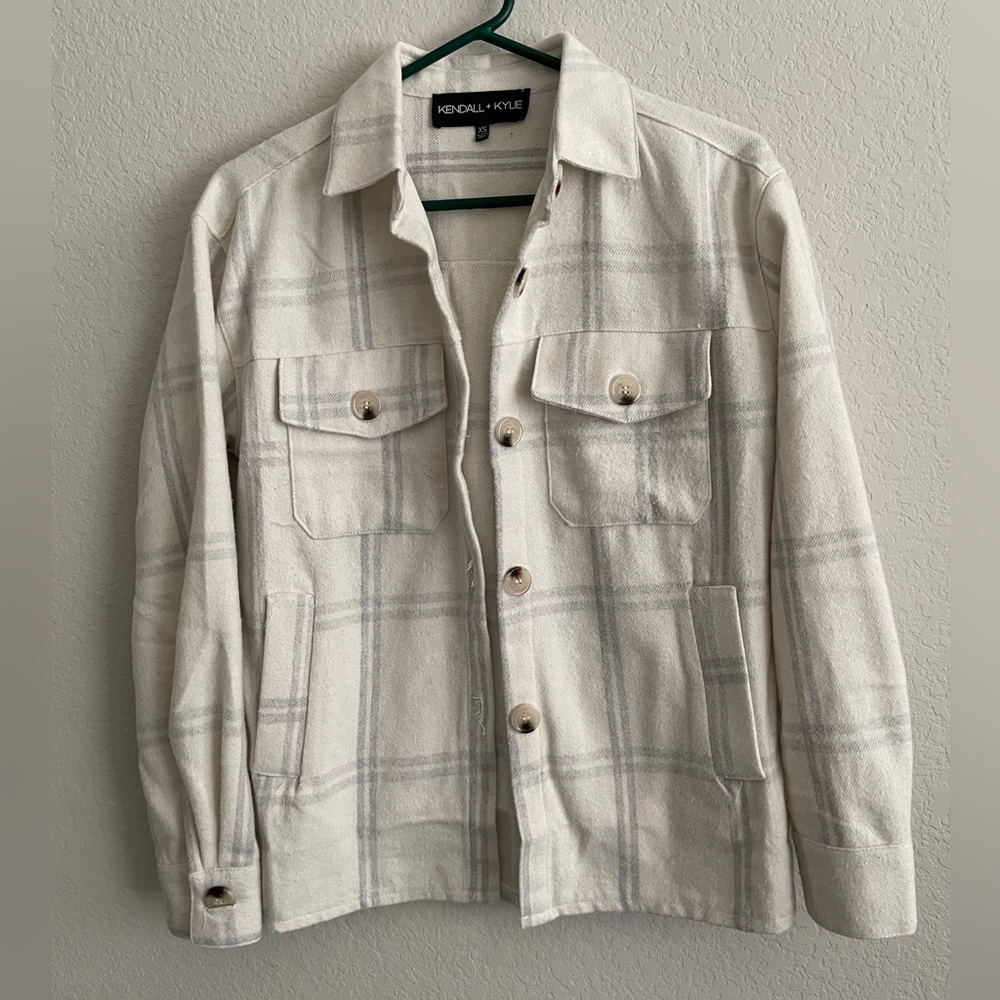 Kendall and Kylie shacket